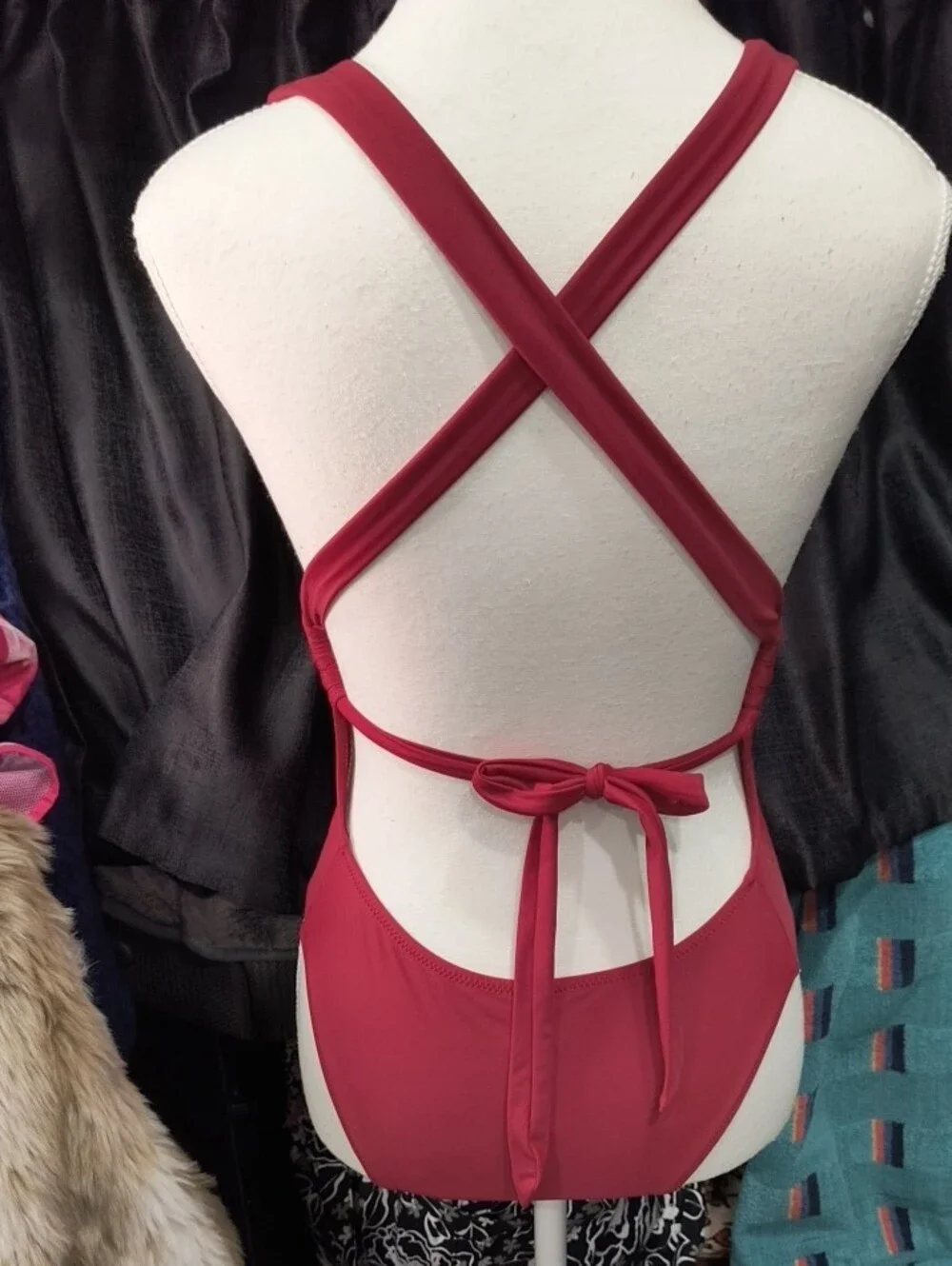 Women's Cupshe Cherry Red One-Piece Swimsuit with Front Keyhole, XS